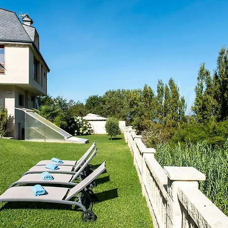 El Castanal Con Piscina Privada بيت للعطل