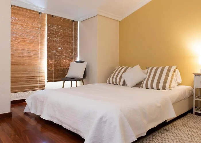 El Castanal Con Piscina Privada Tatil Evi *