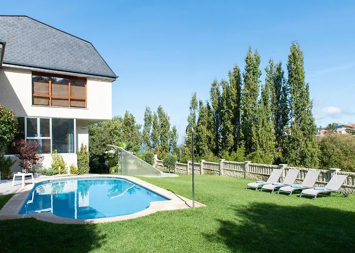 El Castanal Con Piscina Privada Tatil Evi